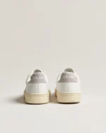 VEJA V-12 - EXTRA WHITE LIGHT GREY - Imagen 3