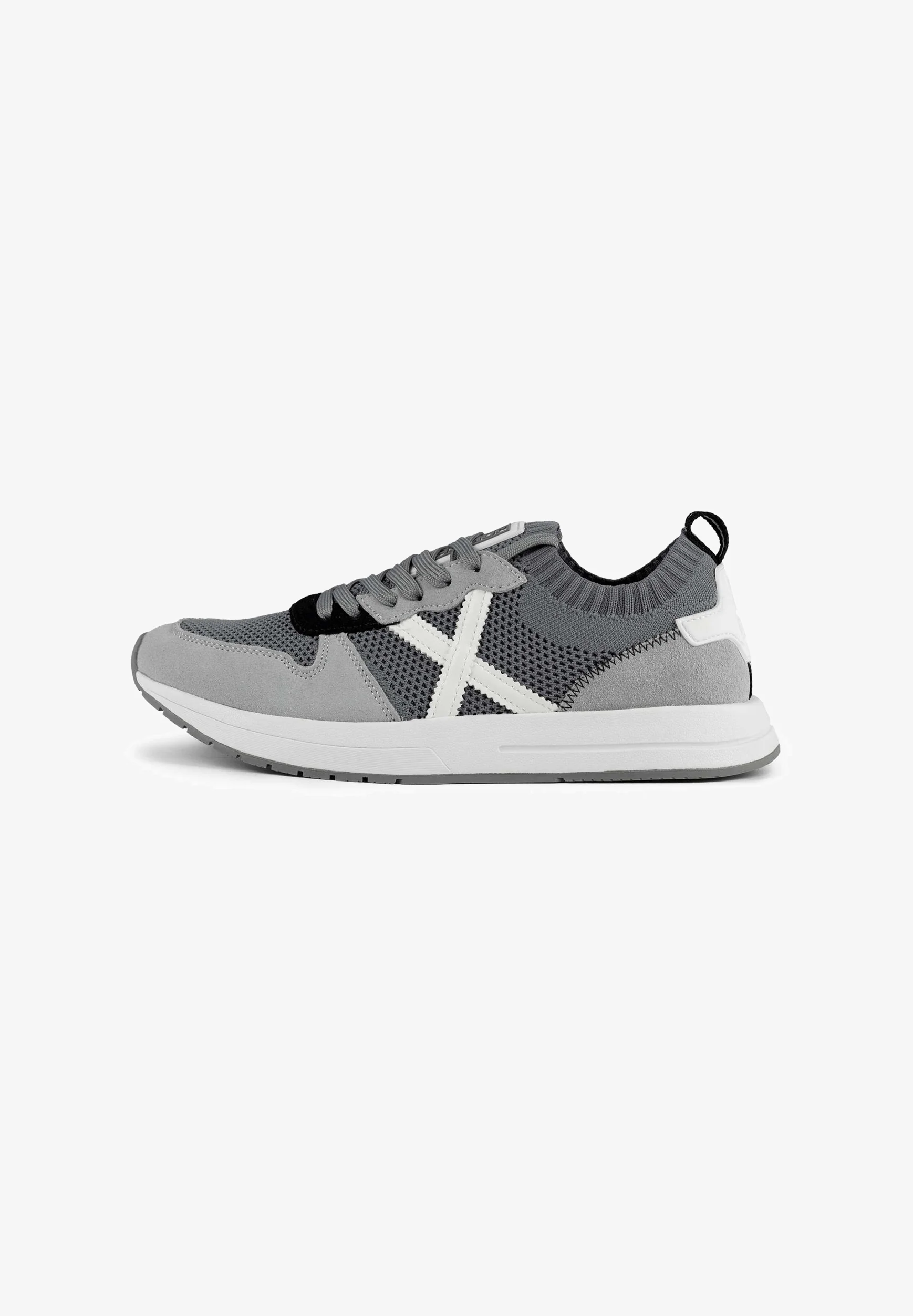 f9b90ff859f44ad895787a0d057a10b8.jpg 8903025 MUNICH NET - GRIS - Imagen 1